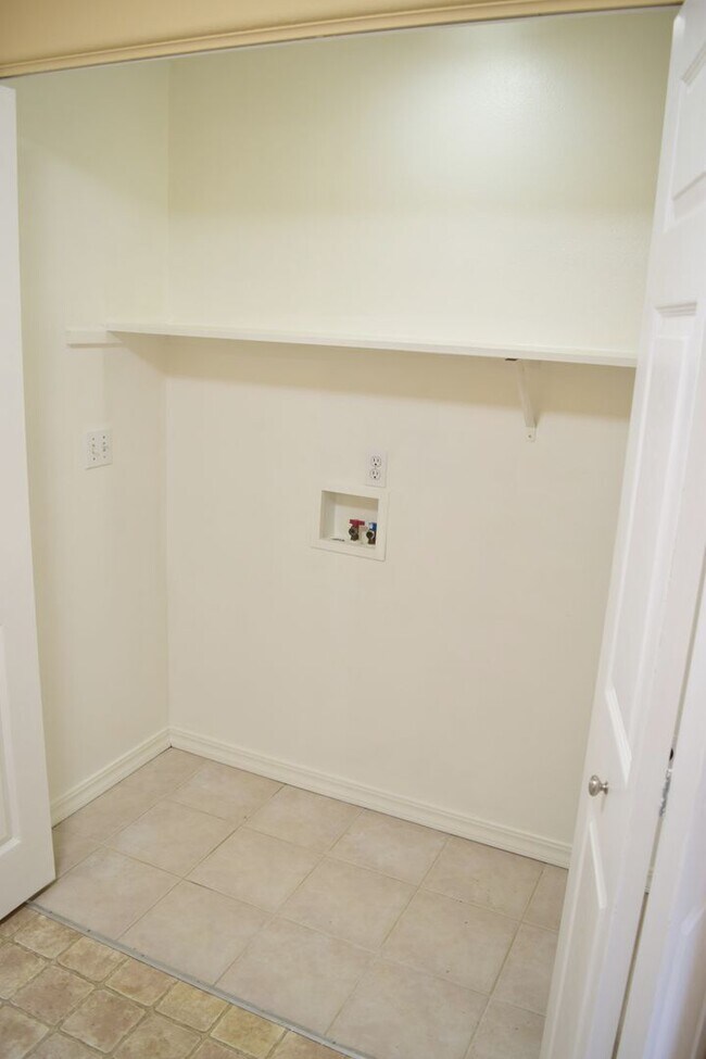 Building Photo - Osage St- OS