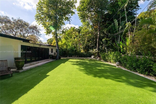 Building Photo - 3711 Battersea Rd