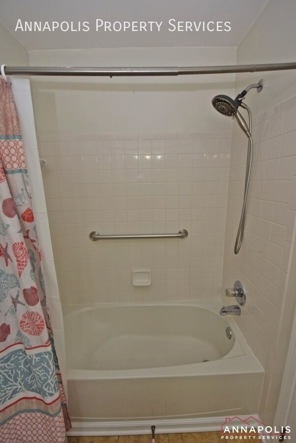 Building Photo - 8647 Willow Leaf Ln