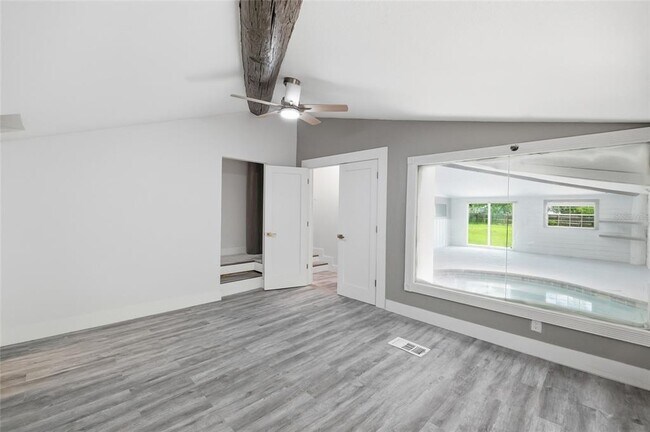 Building Photo - 7210 Valrie Ln