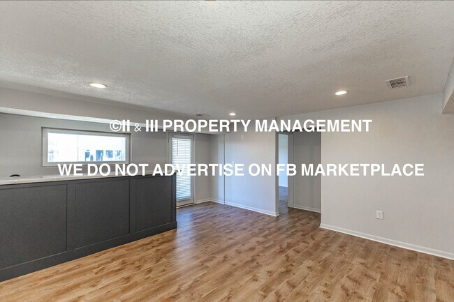 Building Photo - 12566 S Canyon Dr