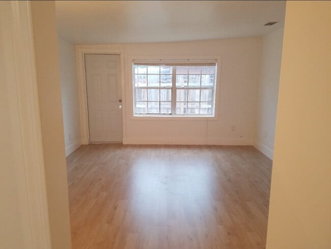 Building Photo - 4301 SW 135th Ave