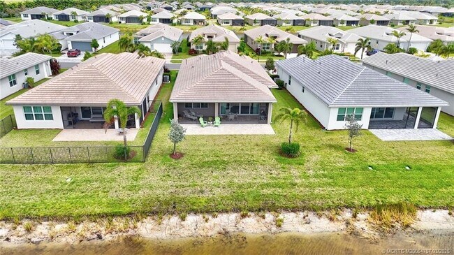 Building Photo - 11933 SW Coral Cove Pkwy