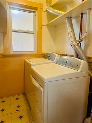 Building Photo - 85 River St