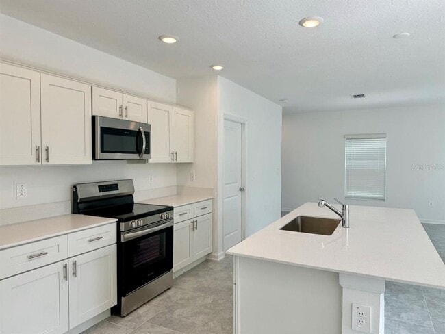 Building Photo - 1727 Foreman Rd