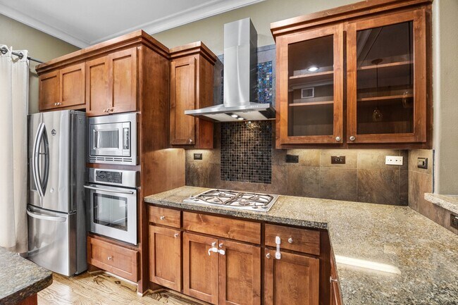 Building Photo - 510 Jackson Hill St