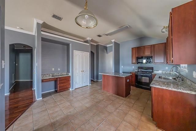 Building Photo - 8115 Guadalupe Rd