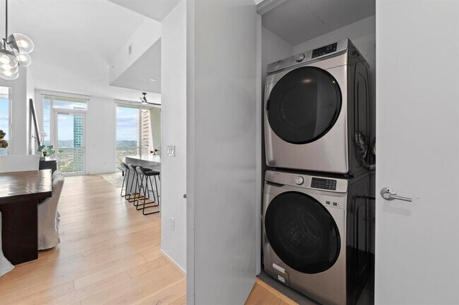 Building Photo - 301 West Ave