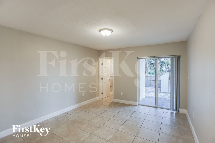 Building Photo - 9231 SW 204th Terrace