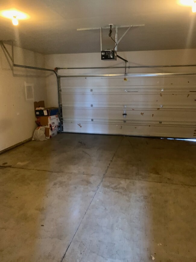Building Photo - Spacious 4 Bed 2 Bath Home in Ellensburg