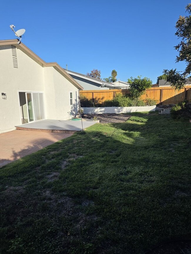 Building Photo - $4,200 p/mo - 3br/2ba in one of Oceanside's finest neighborhoods