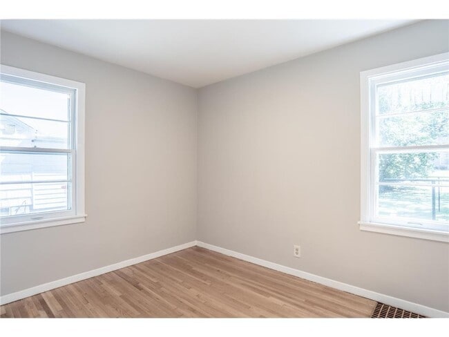 Building Photo - 3708 Xenia Ave N