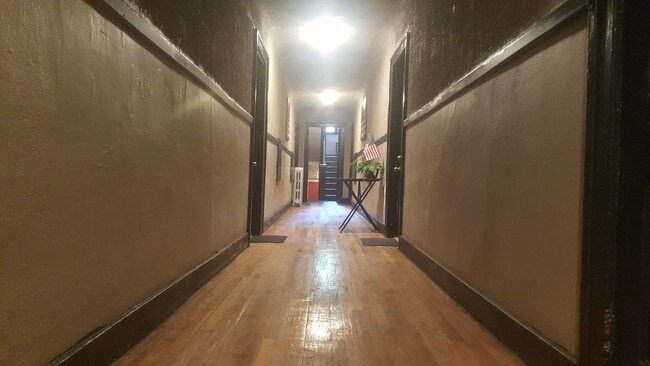 Building Photo - 7536 Dunedin St