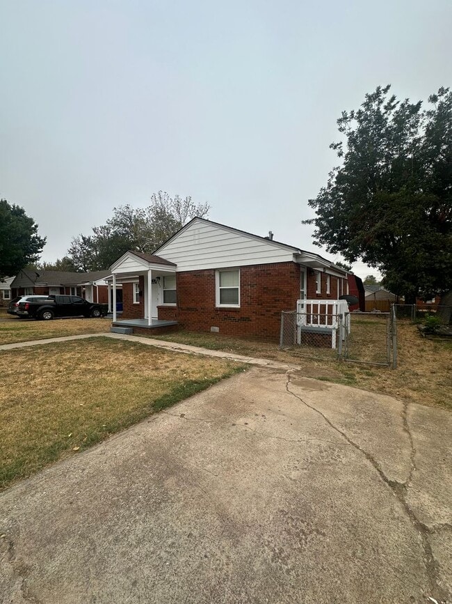 Building Photo - 332 Babb Dr