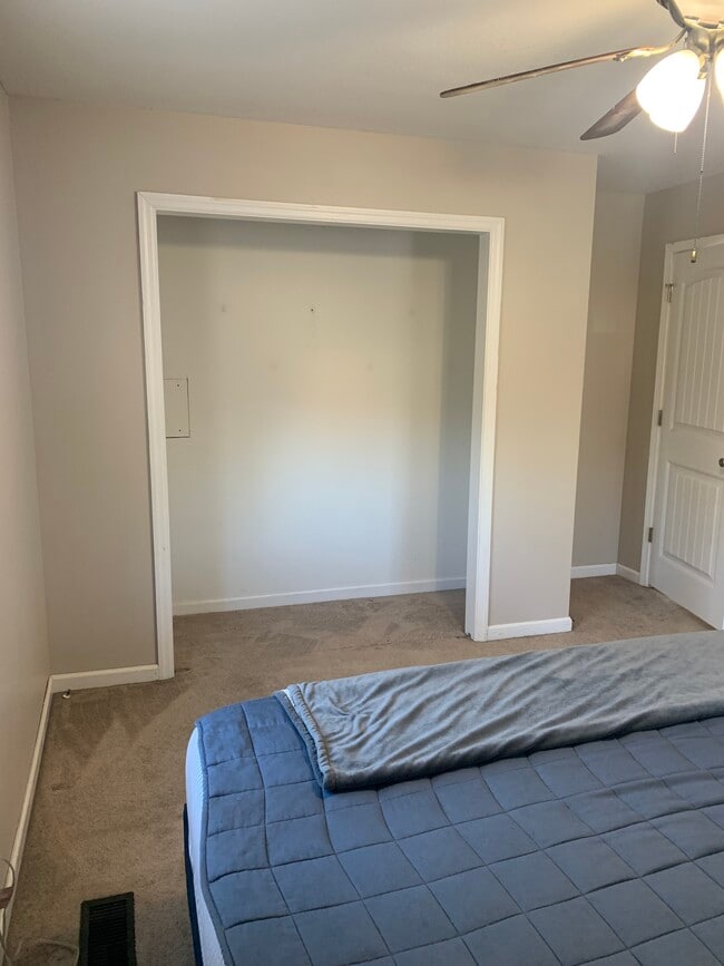 Building Photo - 9134 Westminister Cir Dr