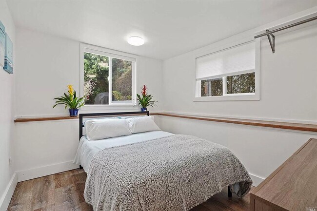 Building Photo - 1514 Campbell St