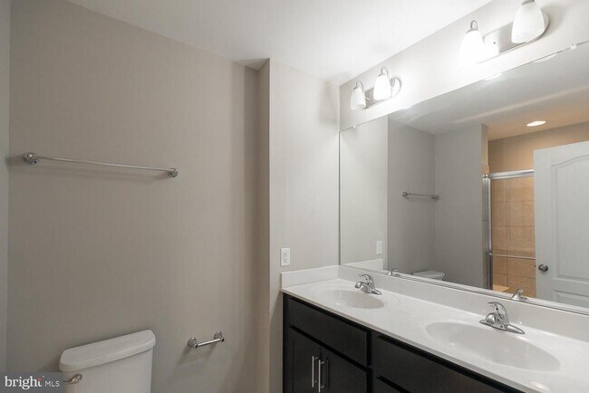 Building Photo - 227 Schramm Lp