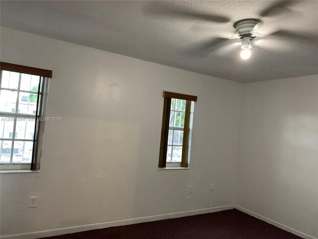 Building Photo - 5453 NW 169th Terrace