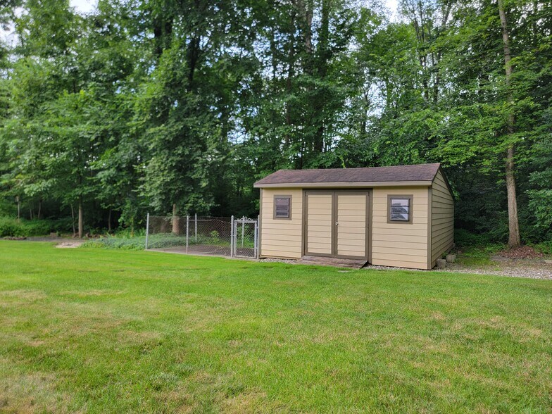 Building Photo - 1331 Woodland Cir