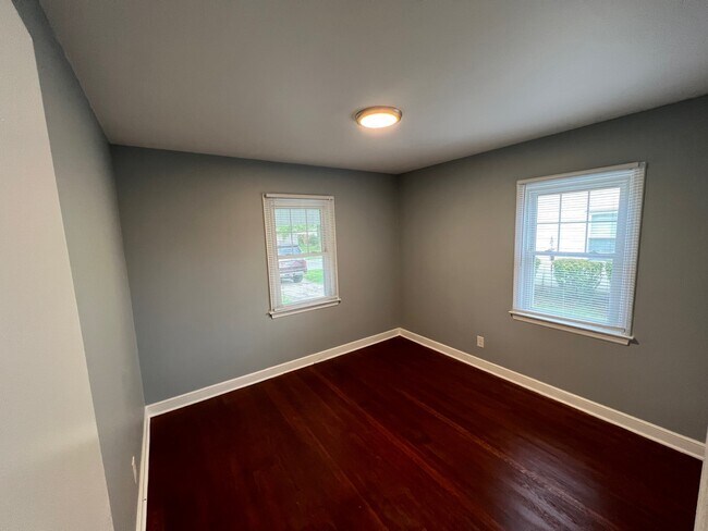 Building Photo - 336 Demorest Rd