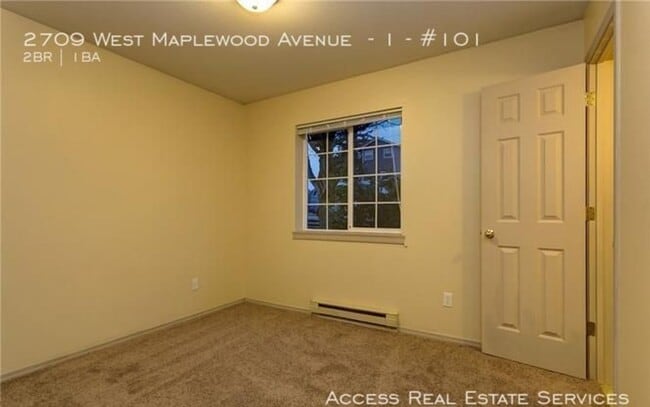 Building Photo - 2709 W Maplewood Ave