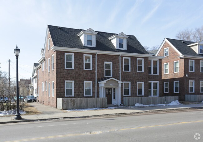 Building Photo - 217-219 W Franklin Ave