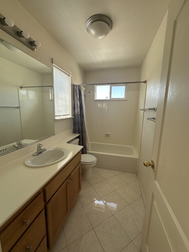 Building Photo - 1745 Mt Hamilton Dr