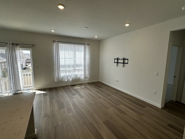 Building Photo - **AVAILABLE NOW!! Age 55+ Gated Community ...