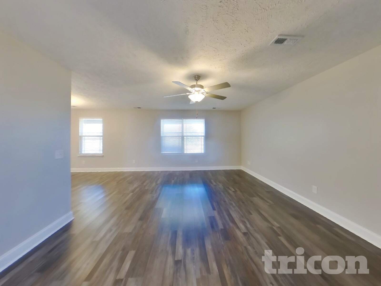 Building Photo - 716 Cedar Ln