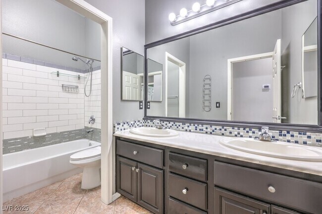 Building Photo - 3212 Wisteria Tree St