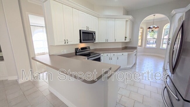 Building Photo - 2083 Downing Dr