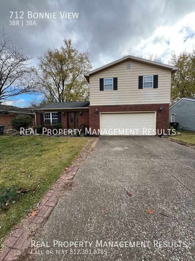 Primary Photo - 3 Bedroom, 2.5 Bathroom House East Side