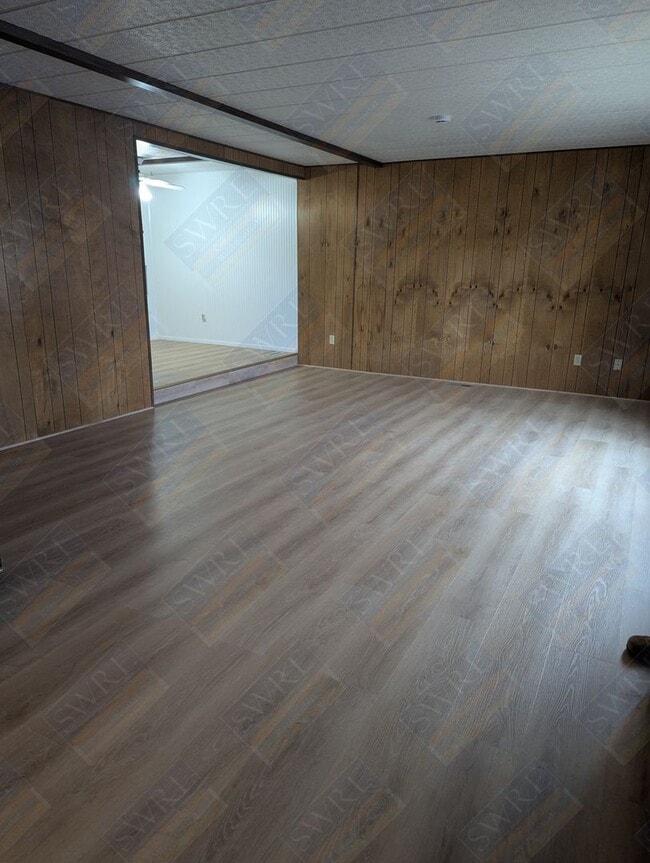 Building Photo - 1038 Lyle St