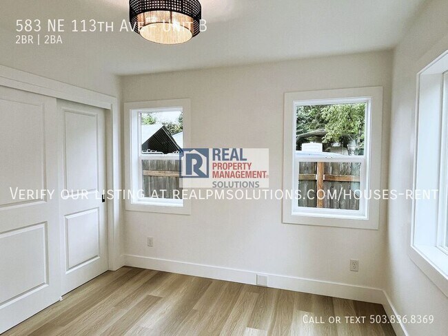 Building Photo - 583 NE 113th Ave