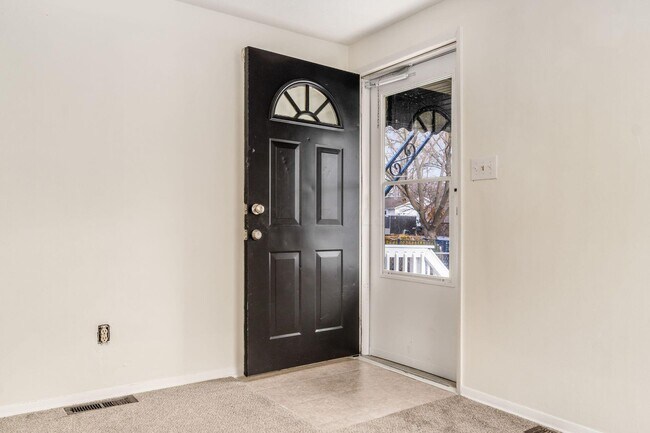 Building Photo - 1839 Hemswell Ct