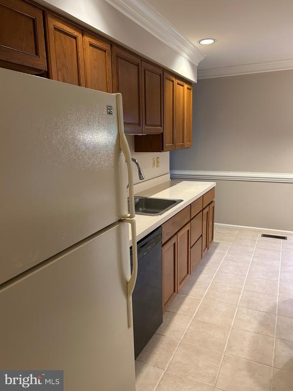 Building Photo - 309 Newport Pl