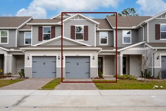 Building Photo - 2814 Raindrop Run St