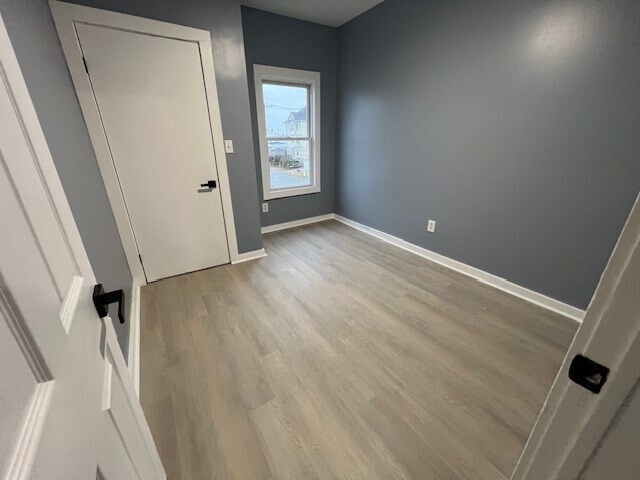 Building Photo - 18 Beach St