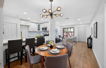 Building Photo - 199 E Warren Common