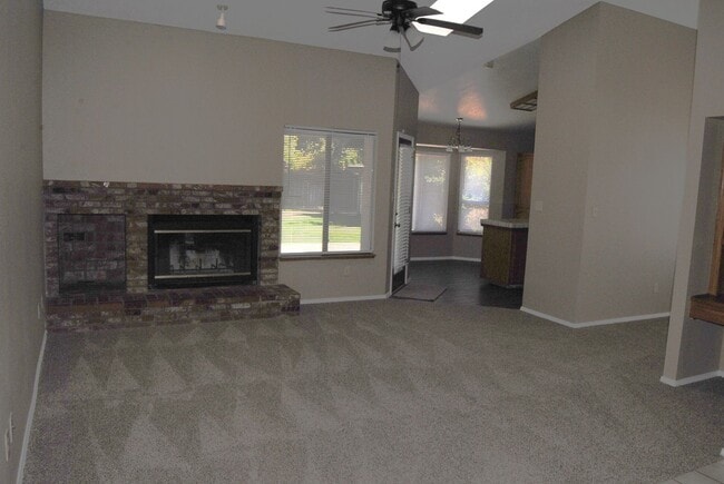 Building Photo - 9400 Huntsman Oak Ct