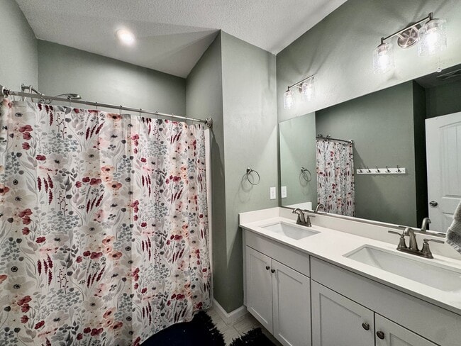 Building Photo - First Time Rental - Ready July 30th! 4 Bedrooms PLUS Loft! Great Views! Dog Park - Stocked Fishin...