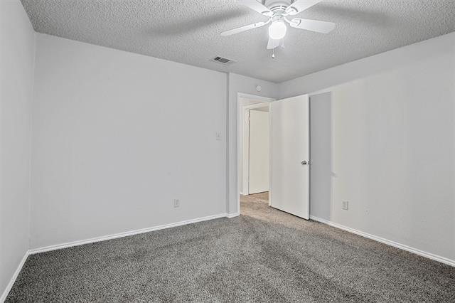 Building Photo - 135 Prairie Creek Cir