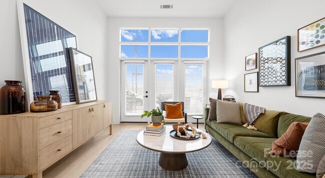 Building Photo - 704 W Tremont Ave