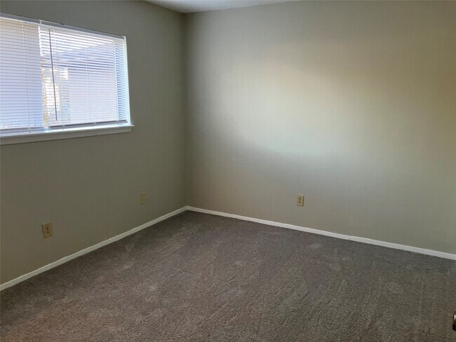 Building Photo - 8048 Sands Point Dr