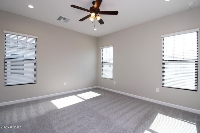 Building Photo - 4811 E Village Dr