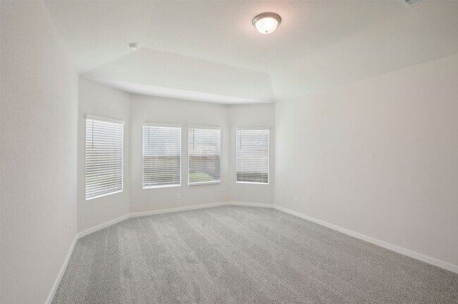 Building Photo - 1567 King Rnch Rd