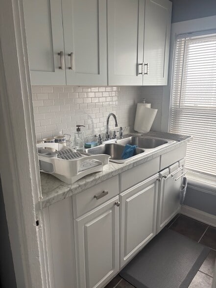 Building Photo - 251 Purchase St