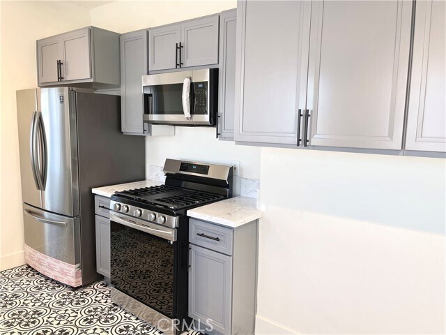 Building Photo - 3109 Raymond Ave