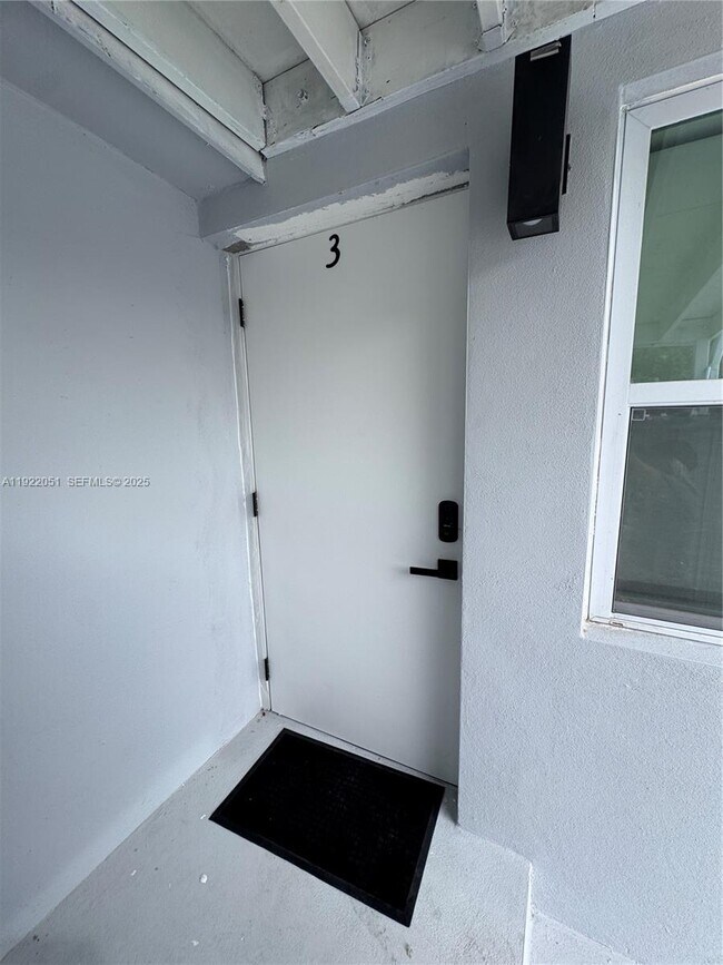 Building Photo - 2353 SW 11th Terrace