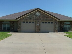 Building Photo - 3 Bedroom / 2 Bath Duplex – Near Fort Hood – Killeen, TX